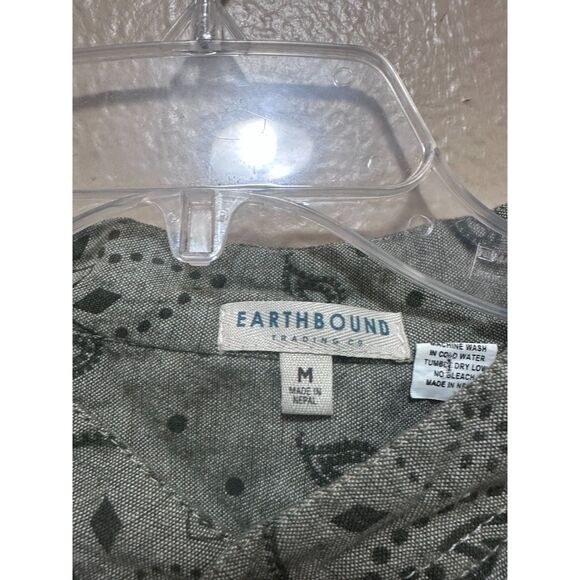 Earthbound Trading Co. Medium M Button Up Shirt Paisley Pattern Short Sleeve - Picture 2 of 7